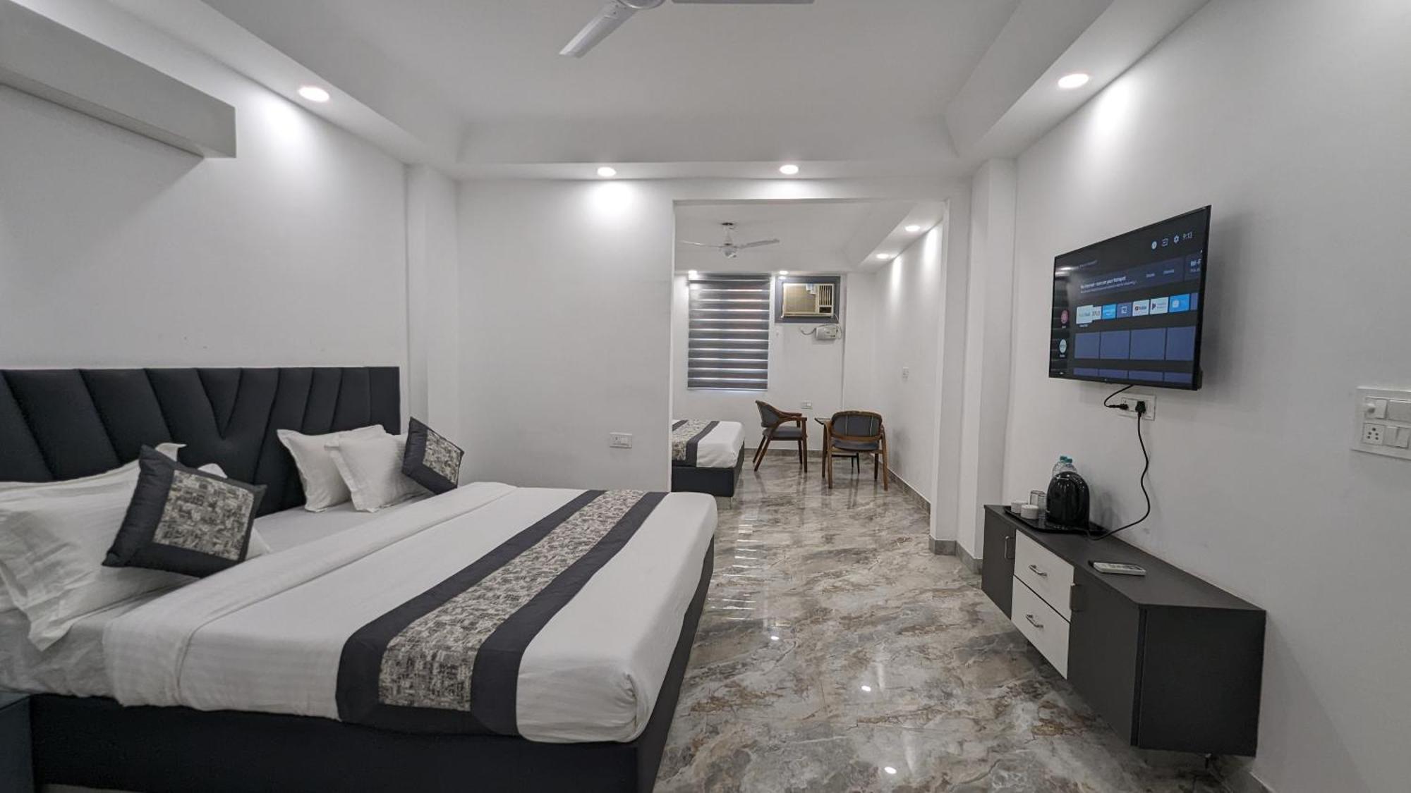 Hotel Green Vegas Faridabad Exterior photo
