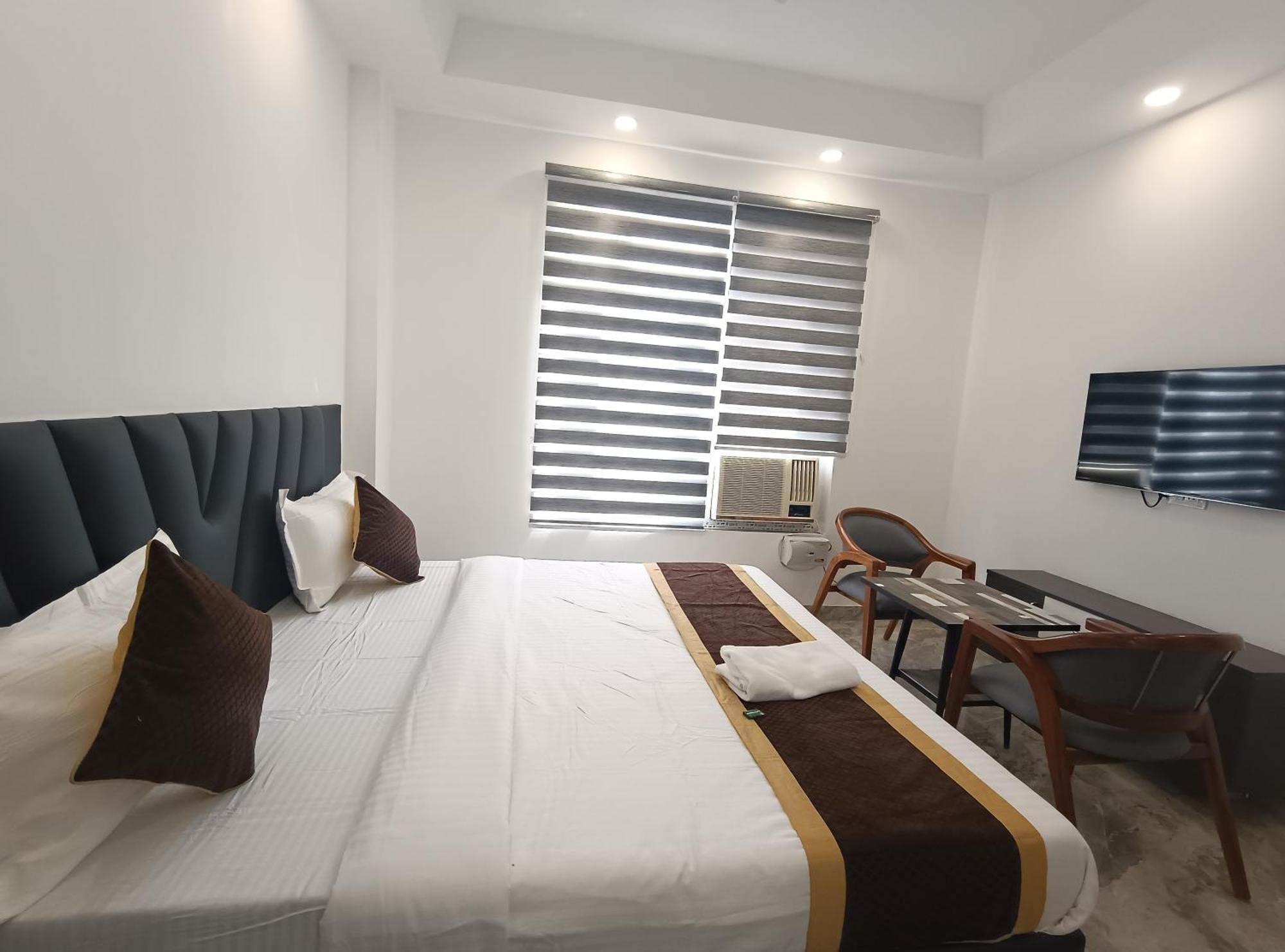Hotel Green Vegas Faridabad Exterior photo