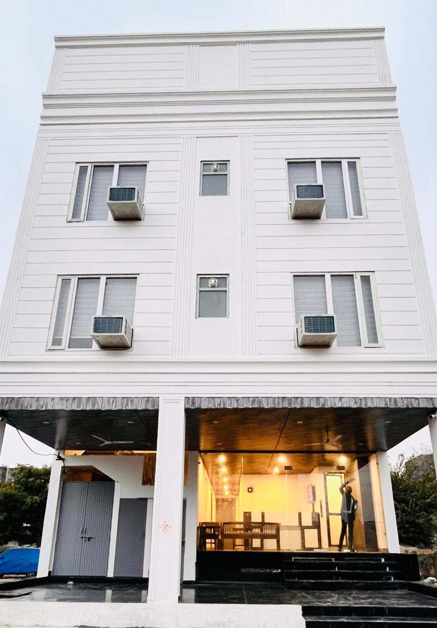 Hotel Green Vegas Faridabad Exterior photo